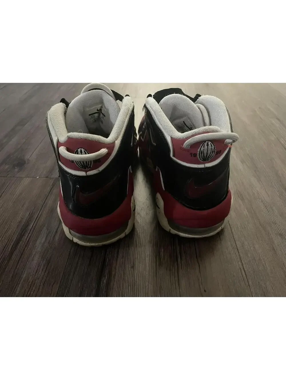 Nike Air More Uptempo Bulls SZ 5.5 Varsity Red/Black Sneaker
